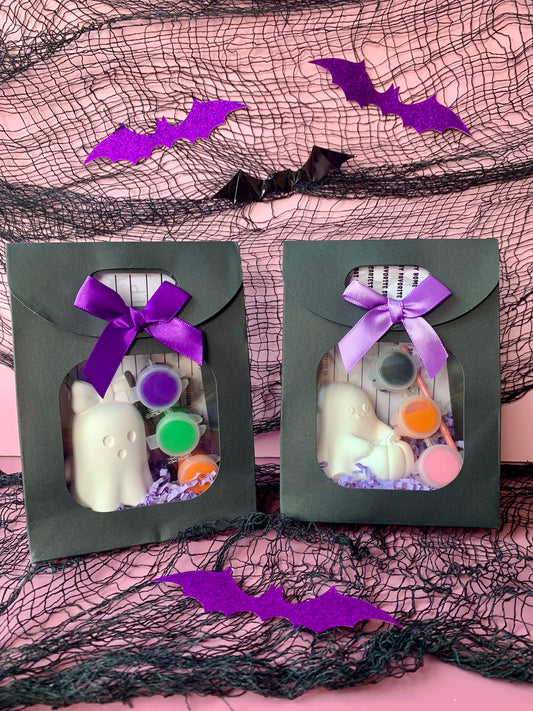The Creepy Cute 3D Ghost Kit